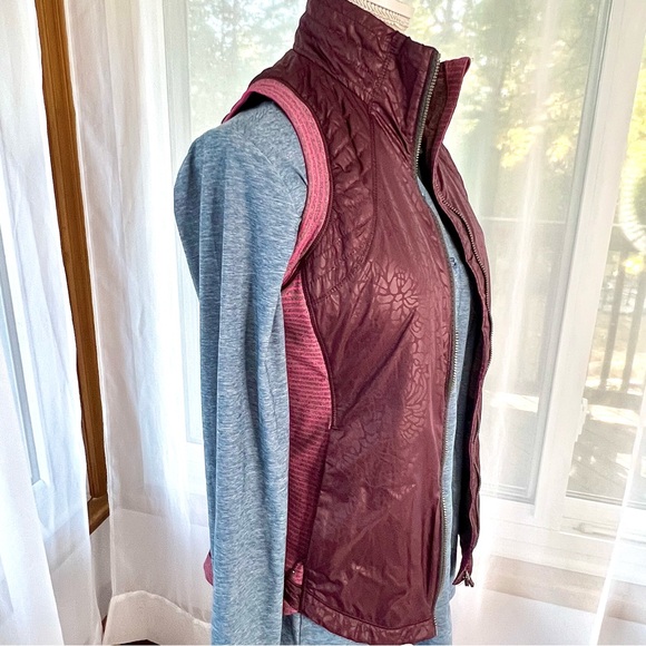 Lululemon Rebel Runner Vest Petal Camo Embossed Hyper Stripe Bumble Berry Sz 6 - Picture 2 of 16